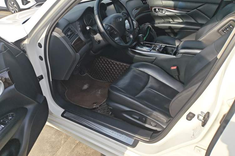 Used Infiniti Q70 2013 Q70L 2.5L Comfort Edition Driver Seat