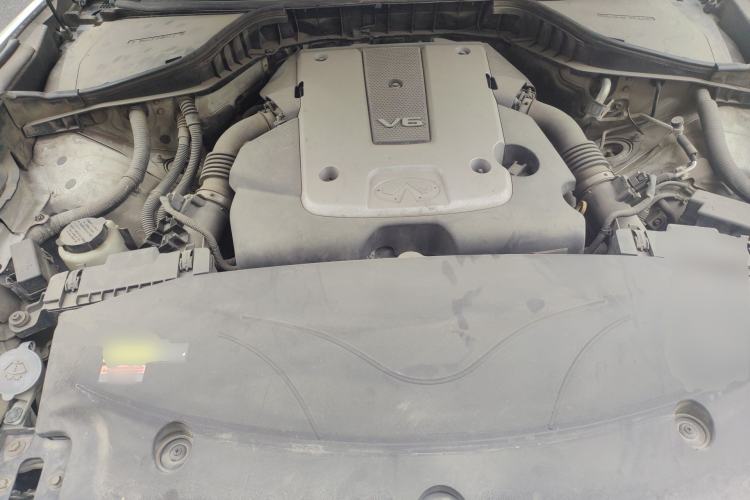 Used Infiniti Q70 2013 Q70L 2.5L Comfort Edition Engine Bay