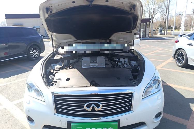 Used Infiniti Q70 2013 Q70L 2.5L Comfort Edition Engine Bay