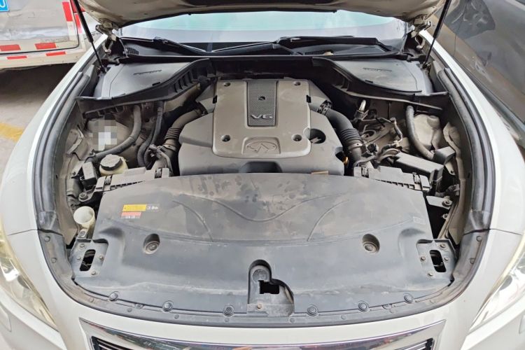Used Infiniti Q70 2013 Q70L 2.5L Comfort Edition Engine Bay