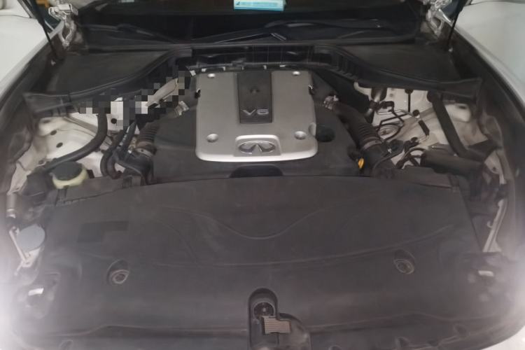 Used Infiniti Q70 2013 Q70L 2.5L Comfort Edition Engine Bay
