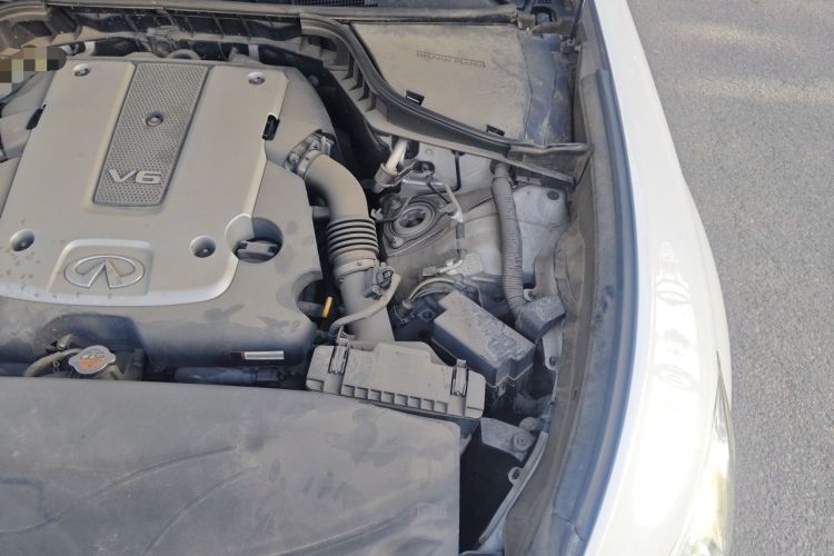 Used Infiniti Q70 2013 Q70L 2.5L Comfort Edition Engine Bay Left