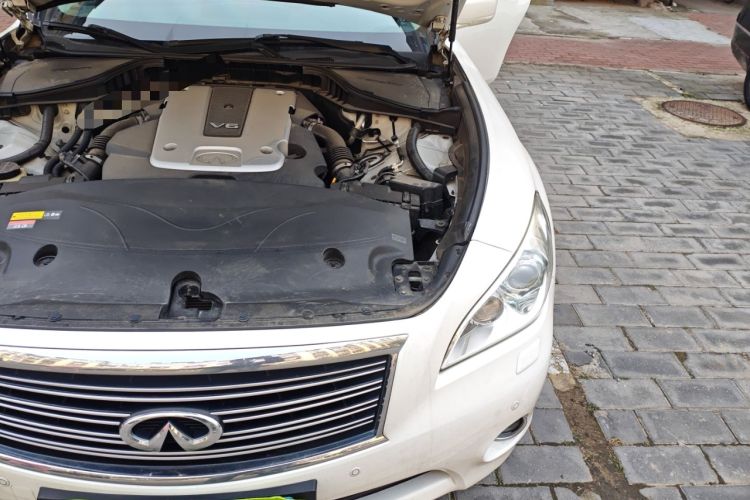 Used Infiniti Q70 2013 Q70L 2.5L Comfort Edition Engine Bay Left