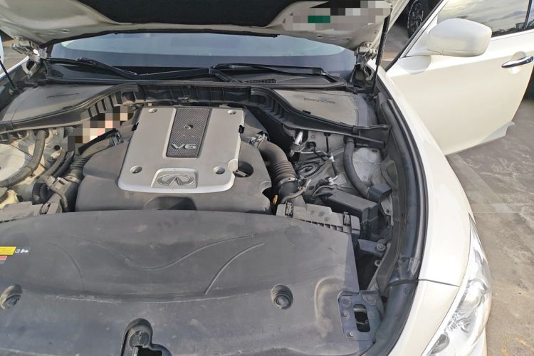 Used Infiniti Q70 2013 Q70L 2.5L Comfort Edition Engine Bay Left