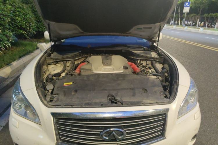 Used Infiniti Q70 2013 Q70L 2.5L Comfort Edition Engine Bay