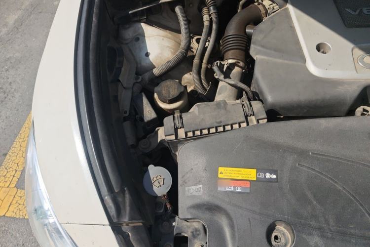 Used Infiniti Q70 2013 Q70L 2.5L Comfort Edition Engine Bay Right