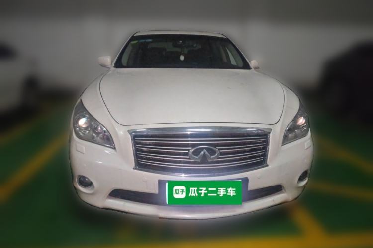 Used Infiniti Q70 2013 Q70L 2.5L Elegance Edition Front