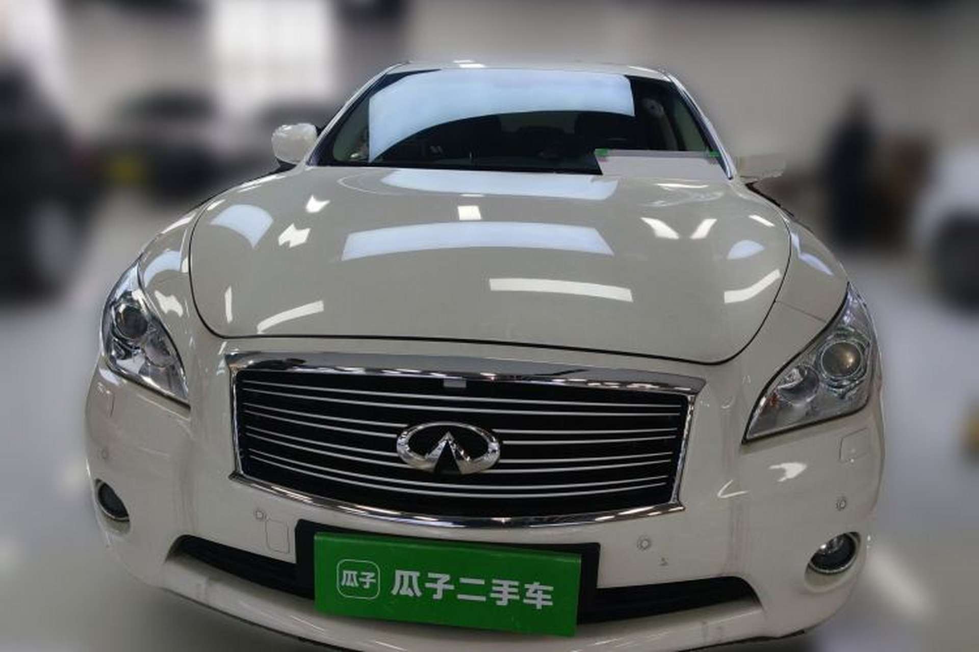Used Infiniti Q70 2013 Q70L 2.5L Comfort Edition Front