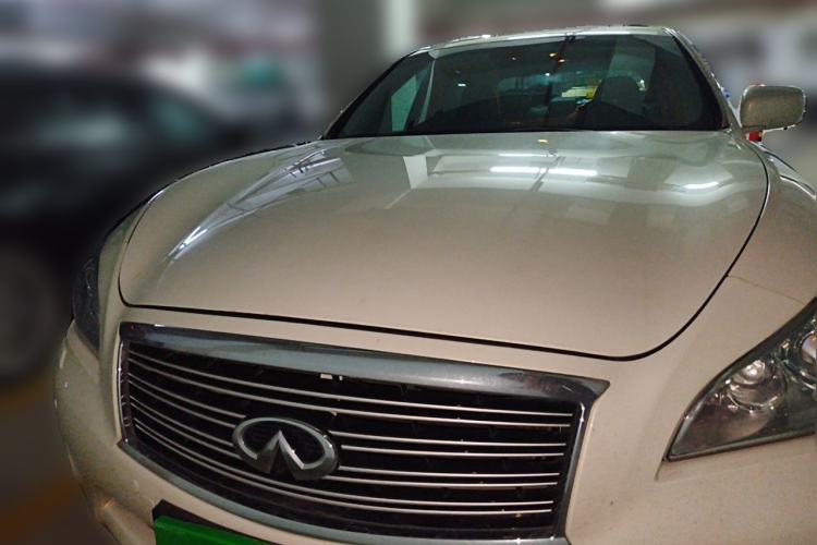 Used Infiniti Q70 2013 Q70L 2.5L Luxury Edition Front