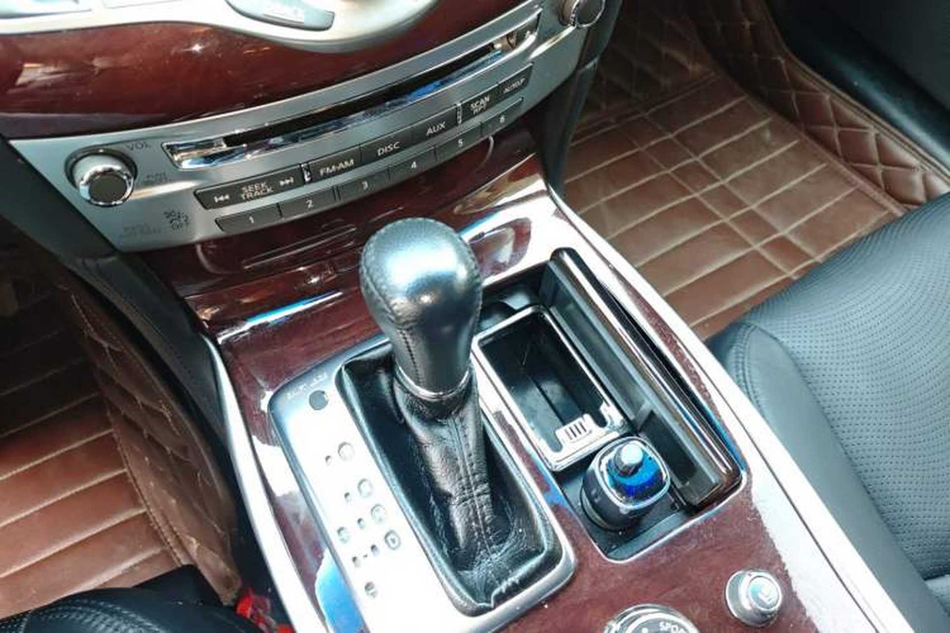 Used Infiniti Q70 2013 Q70L 2.5L Comfort Edition Gear Lever