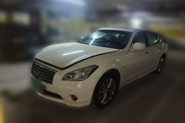 Used Infiniti Q70 2013 Q70L 2.5L Elegance Edition