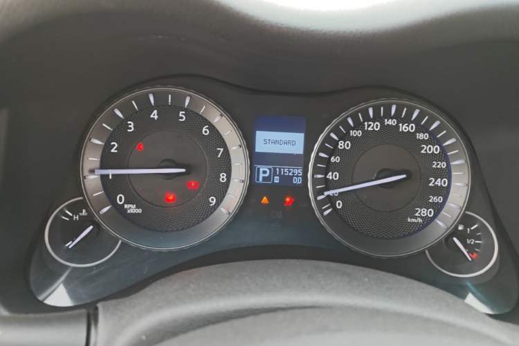 Used Infiniti Q70 2013 Q70L 2.5L Elegance Edition Instrument Cluster