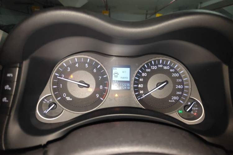 Used Infiniti Q70 2013 Q70L 2.5L Elegance Edition Instrument Cluster