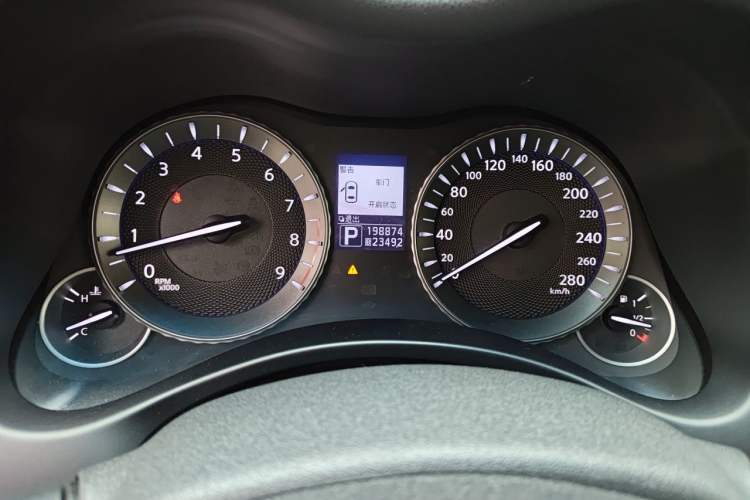 Used Infiniti Q70 2013 Q70L 2.5L Comfort Edition Instrument Cluster