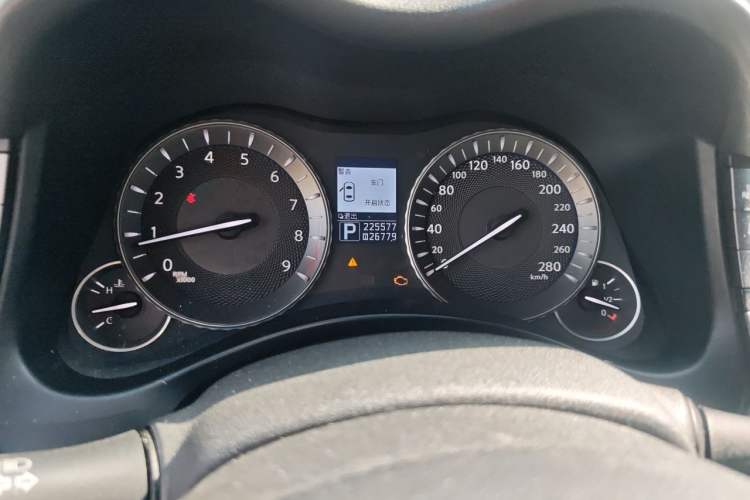 Used Infiniti Q70 2013 Q70L 2.5L Comfort Edition Instrument Cluster