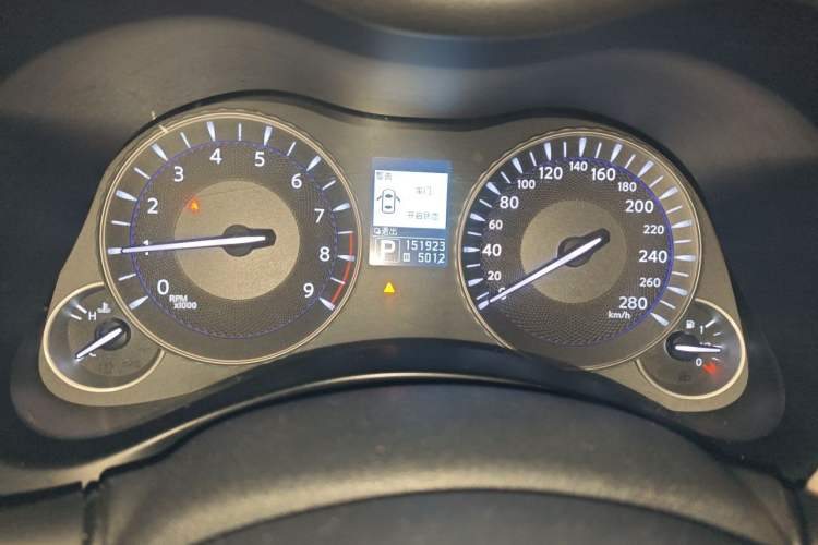 Used Infiniti Q70 2013 Q70L 2.5L Elegance Edition Instrument Cluster