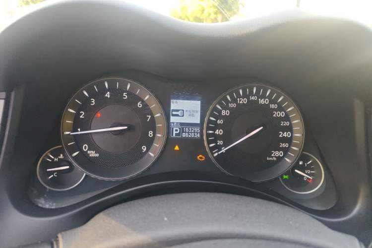 Used Infiniti Q70 2013 Q70L 2.5L Comfort Edition Instrument Cluster