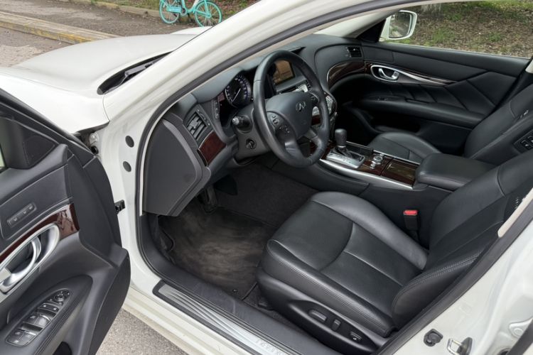 Used Infiniti Q70 2013 Q70L 2.5L Comfort Edition Interior 1