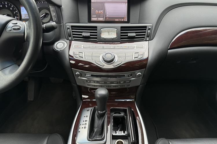 Used Infiniti Q70 2013 Q70L 2.5L Comfort Edition Interior 14