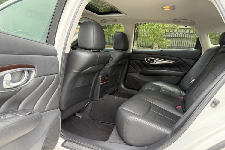 Used Infiniti Q70 2013 Q70L 2.5L Comfort Edition Interior 2