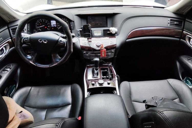 Used Infiniti Q70 2013 Q70L 2.5L Comfort Edition Interior 2