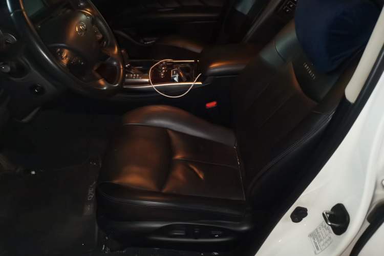 Used Infiniti Q70 2013 Q70L 2.5L Comfort Edition Left Front Seat