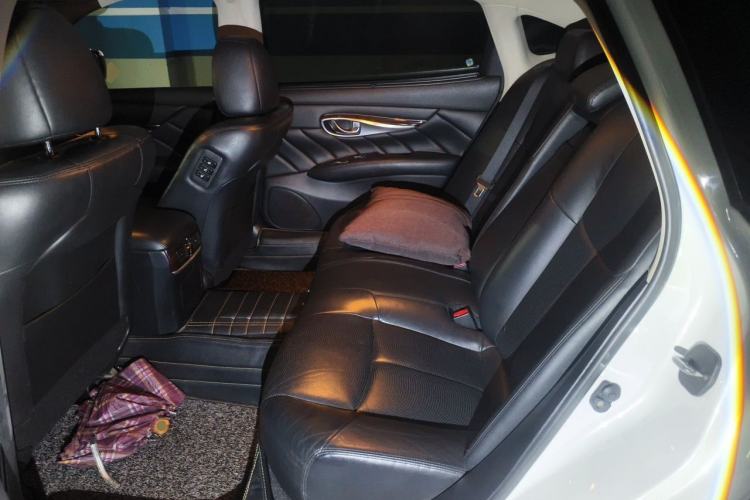 Used Infiniti Q70 2013 Q70L 2.5L Elegance Edition Left Rear Seat