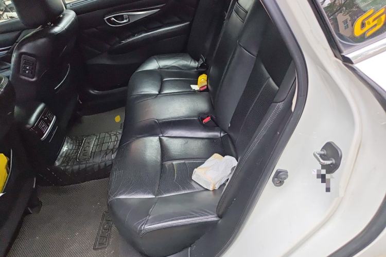 Used Infiniti Q70 2013 Q70L 2.5L Comfort Edition Left Rear Seat