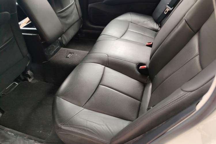 Used Infiniti Q70 2013 Q70L 2.5L Comfort Edition Left Rear Seat