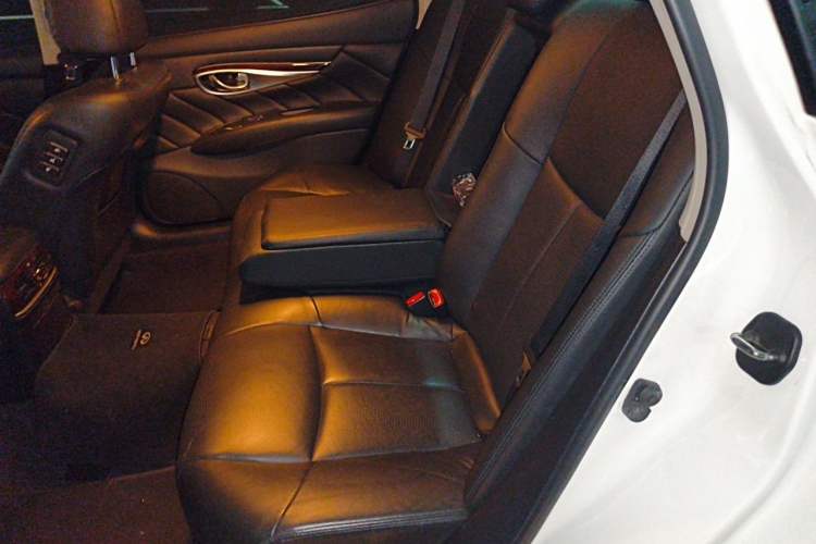 Used Infiniti Q70 2013 Q70L 2.5L Luxury Edition Left Rear Seat