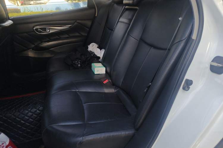 Used Infiniti Q70 2013 Q70L 2.5L Comfort Edition Left Rear Seat