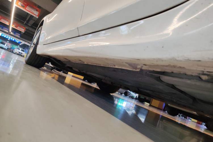 Used Infiniti Q70 2013 Q70L 2.5L Elegance Edition Left Side Sill