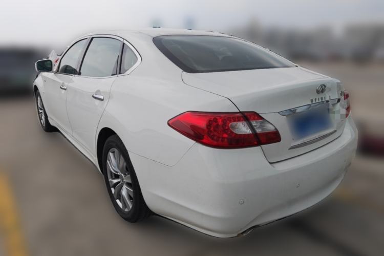 Used Infiniti Q70 2013 Q70L 2.5L Elegance Edition Rear Left 45 Deg