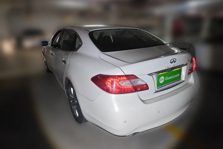Used Infiniti Q70 2013 Q70L 2.5L Elegance Edition Rear Left 45 Deg