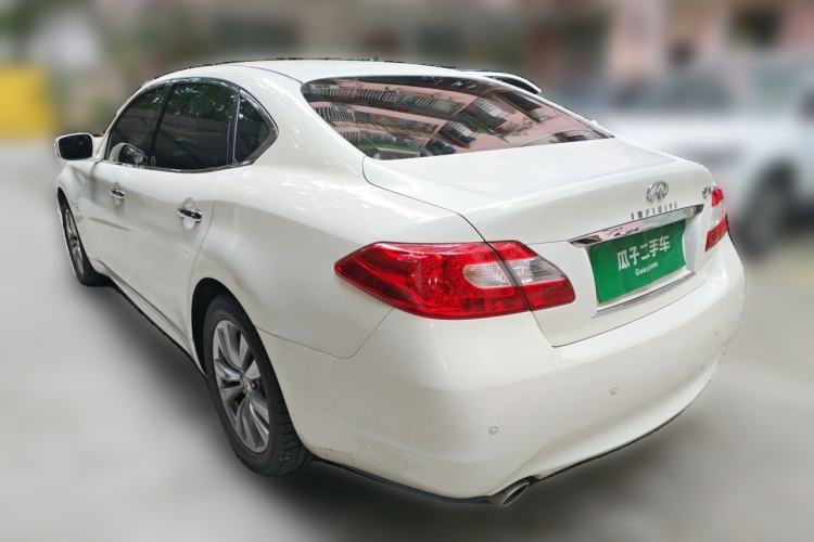 Used Infiniti Q70 2013 Q70L 2.5L Elegance Edition Rear Left 45 Deg