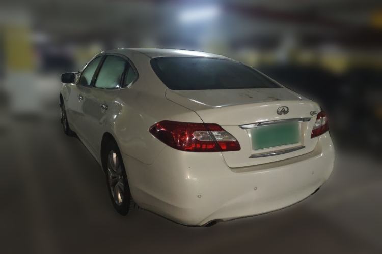 Used Infiniti Q70 2013 Q70L 2.5L Elegance Edition Rear Left 45 Deg