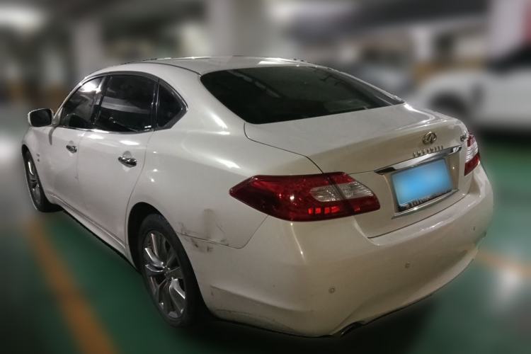 Used Infiniti Q70 2013 Q70L 2.5L Elegance Edition Rear Left 45 Deg
