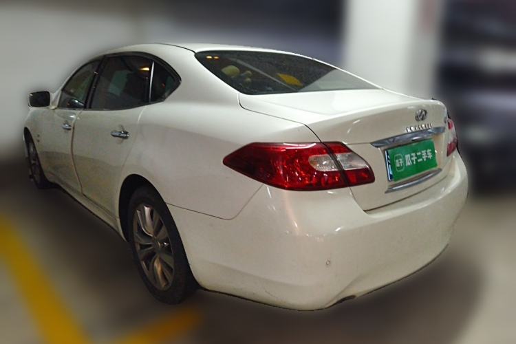 Used Infiniti Q70 2013 Q70L 2.5L Luxury Edition Rear Left 45 Deg