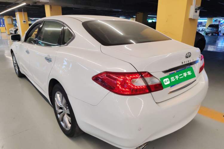 Used Infiniti Q70 2013 Q70L 2.5L Elegance Edition Rear Left 45 Deg