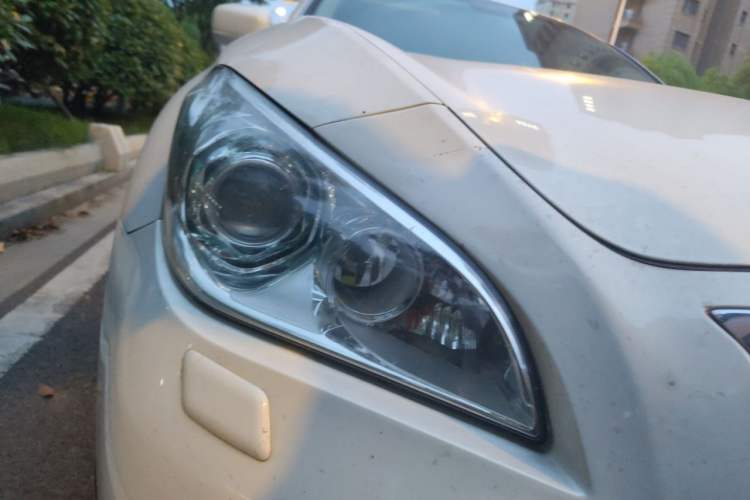 Used Infiniti Q70 2013 Q70L 2.5L Comfort Edition Right Front Headlight