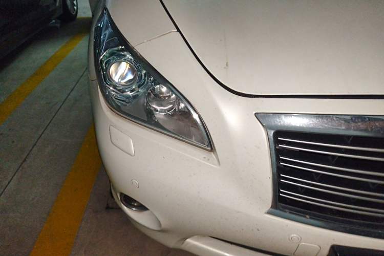 Used Infiniti Q70 2013 Q70L 2.5L Luxury Edition Right Front Headlight