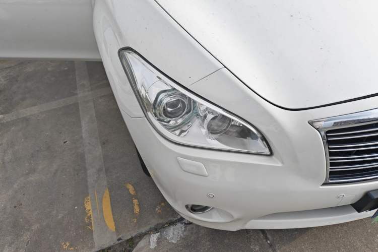 Used Infiniti Q70 2013 Q70L 2.5L Comfort Edition Right Front Headlight