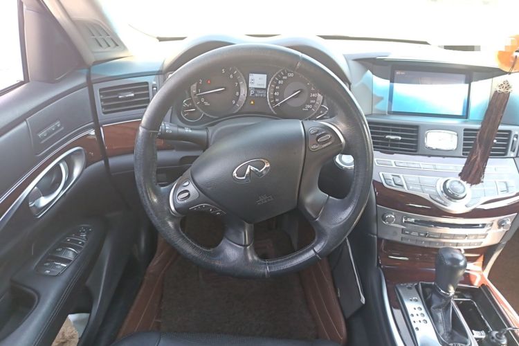 Used Infiniti Q70 2013 Q70L 2.5L Comfort Edition Steering Wheel