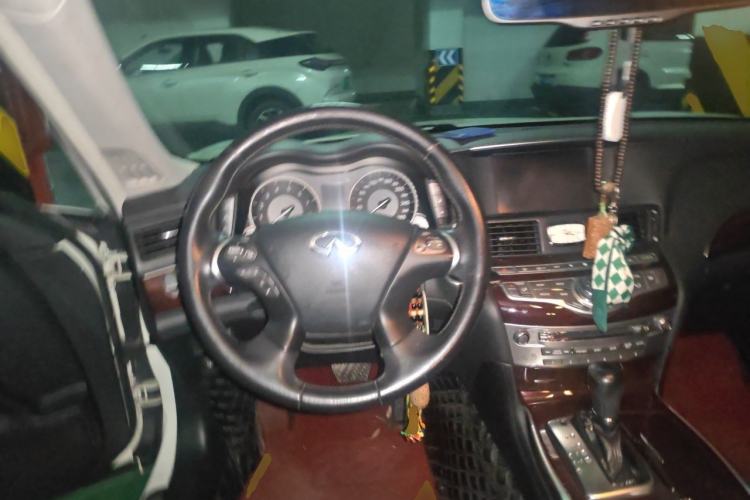 Used Infiniti Q70 2013 Q70L 2.5L Elegance Edition Steering Wheel