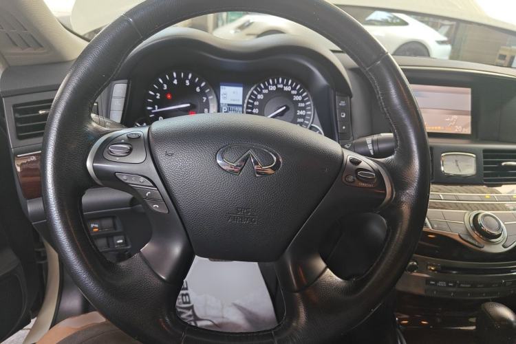 Used Infiniti Q70 2013 Q70L 2.5L Comfort Edition Steering Wheel