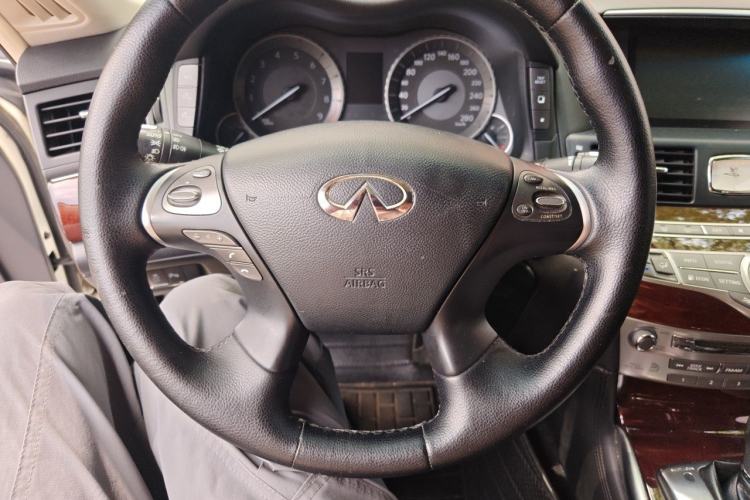Used Infiniti Q70 2013 Q70L 2.5L Comfort Edition Steering Wheel