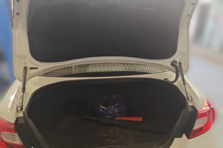 Used Infiniti Q70 2013 Q70L 2.5L Comfort Edition Trunk