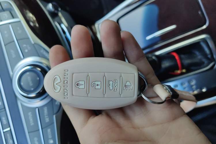 Used Infiniti Q70 2013 Q70L 2.5L Comfort Edition Vehicle Key