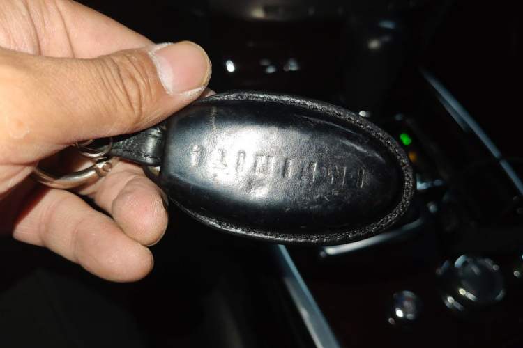 Used Infiniti Q70 2013 Q70L 2.5L Comfort Edition Vehicle Key