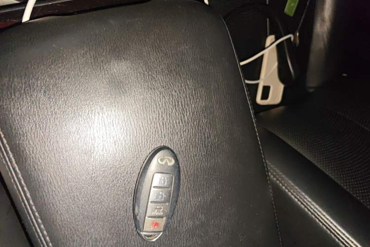 Used Infiniti Q70 2013 Q70L 2.5L Comfort Edition Vehicle Key